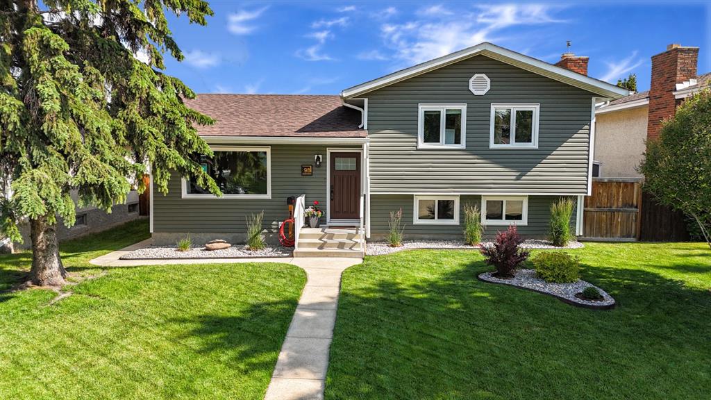 98 Baird Street , A2340648, Alberta,
