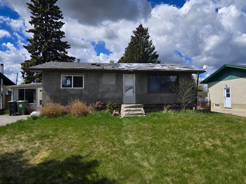 MLS® listing #115292676 for sale located at 5008 56 Street 
