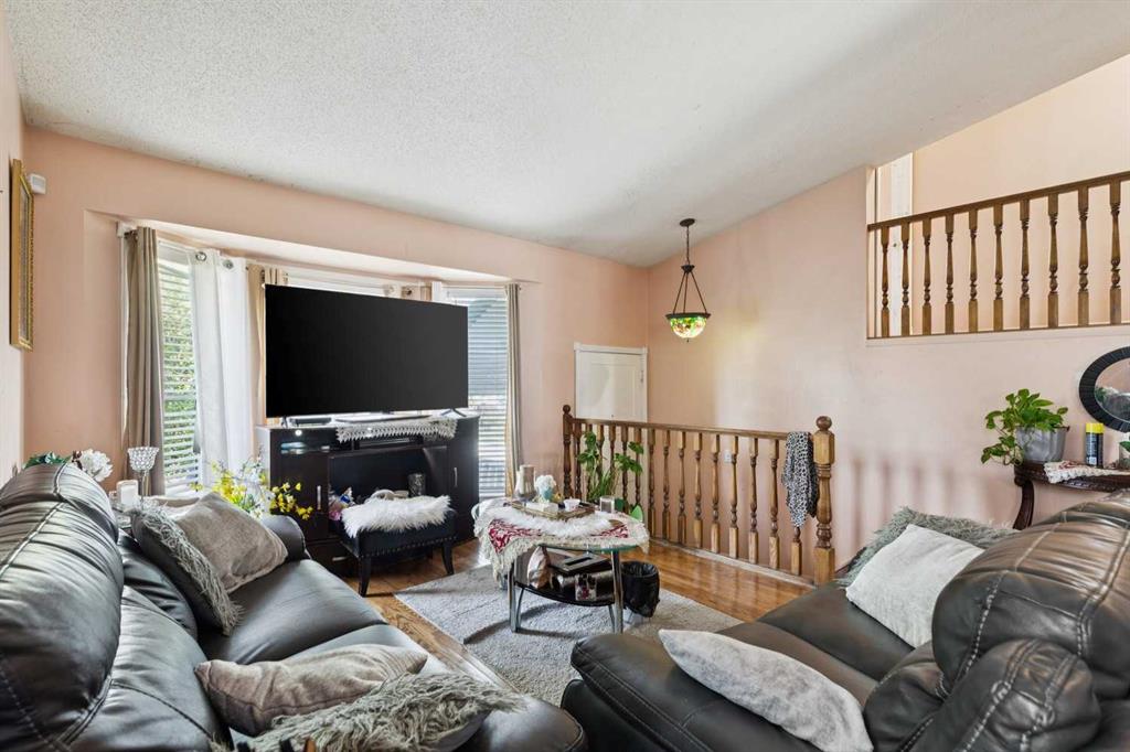 Fourth View of 111 Riverbrook Road SE, Riverbend, Calgary, Alberta, T2C 3P7