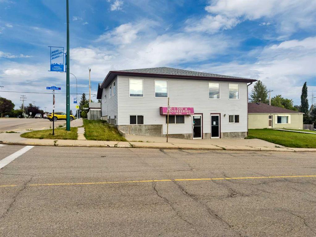 Second View of 4939, 49 Street  , NONE, Rocky Mountain House, Alberta, T4T 1C1