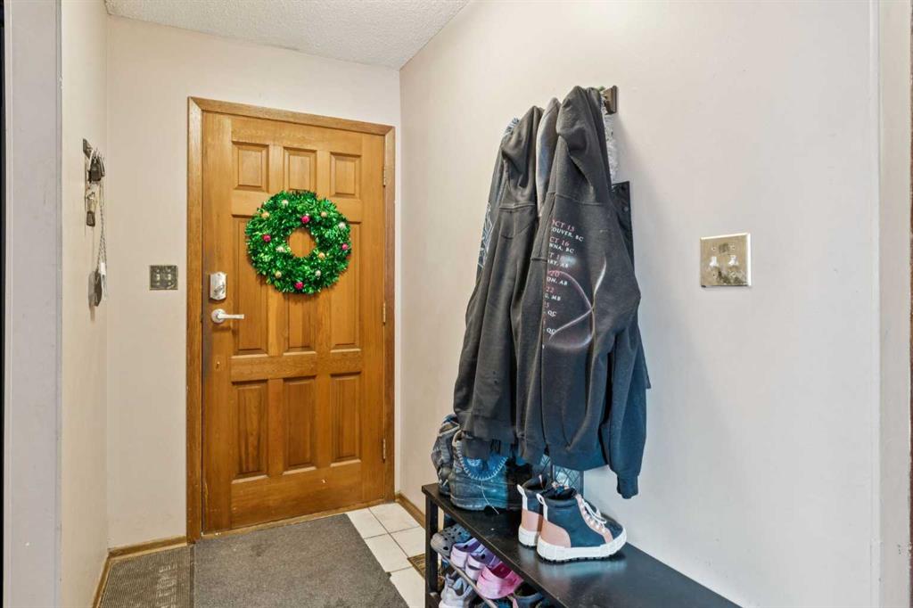 Fifth View of 4617 48 Street , NONE, Olds, Alberta, T4H 1E2