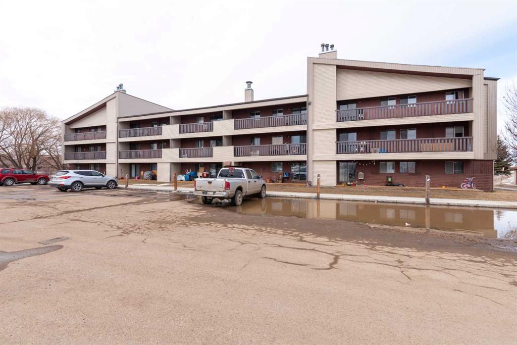 Second View of 203, 5607 31 Street , Steele Heights, Lloydminster, Alberta, T9V 3H1