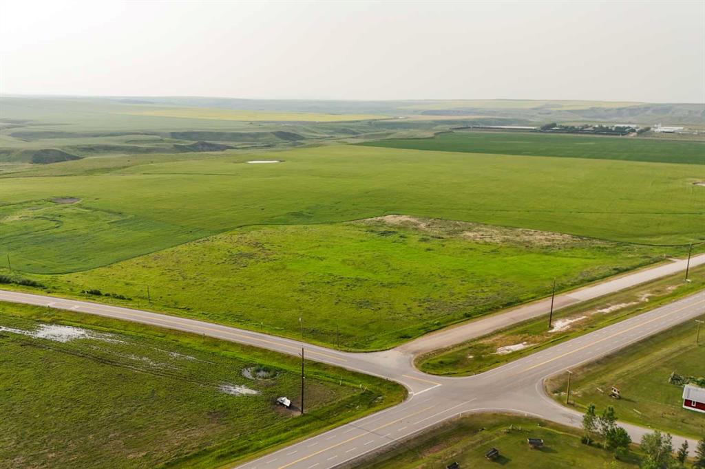 on Hwy 5  , A2340699, Alberta,