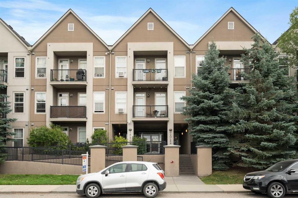 210, 15304 Bannister Road SE, A2340709, Alberta,