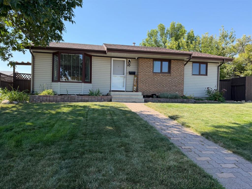 97 Greenview Close N, A2340711, Alberta,