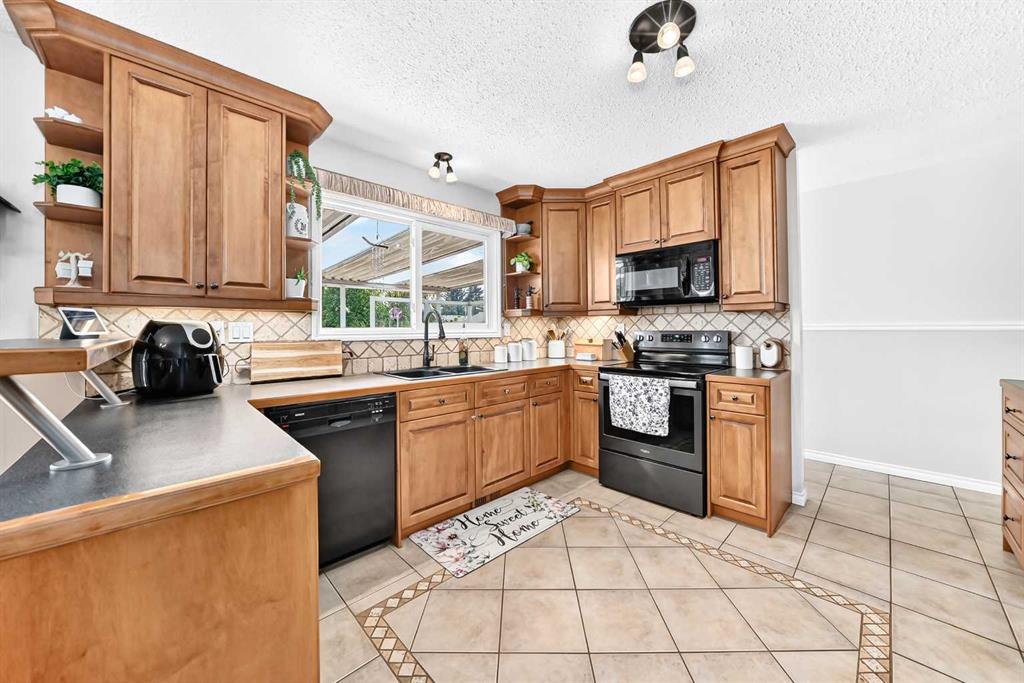 Fifth View of 15 Nolan Street , Normandeau, Red Deer, Alberta, T4P1Y8
