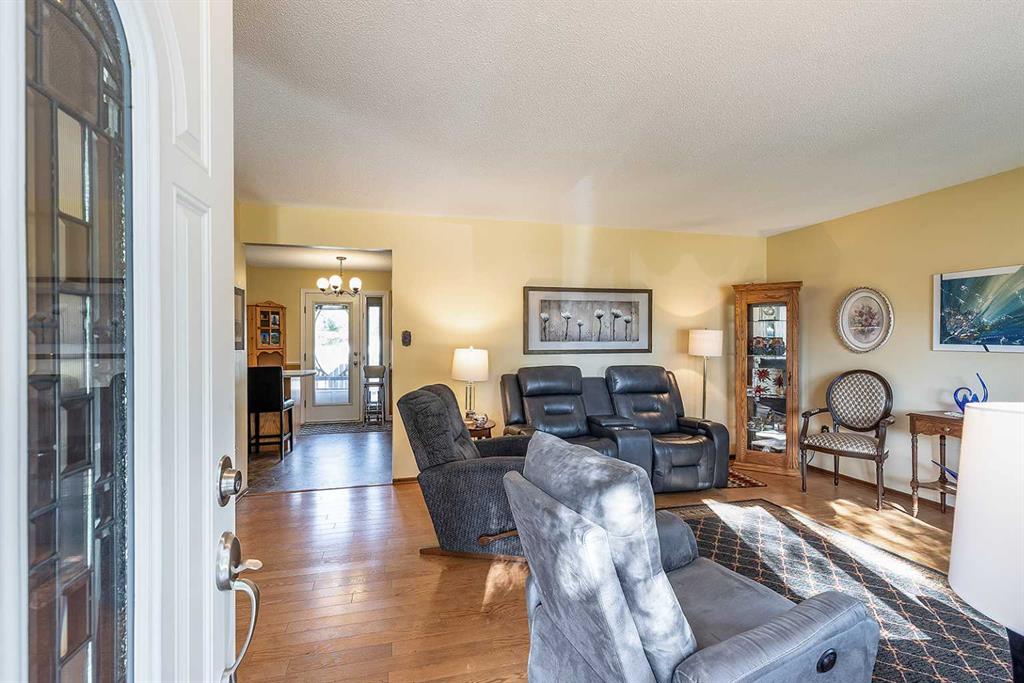 Fifth View of 2546 22 Avenue SE, Crestwood-Norwood, Medicine Hat, Alberta, T1B 1B6