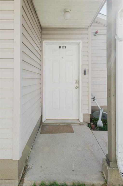Third View of 108B, 11018 106 Avenue , Gateway, Grande Prairie, Alberta, T8V7T3