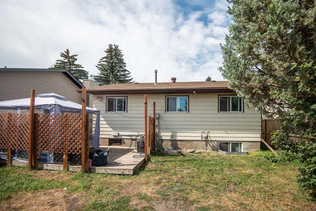 Fifth View of 168 Eastman Crescent , Eastview Estates, Red Deer, Alberta, T4R 1X7