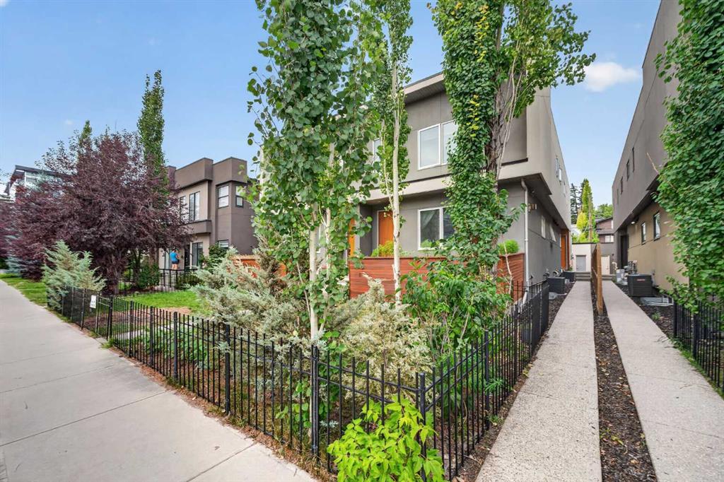 Third View of 2, 1810 Kensington Road NW, Hillhurst, Calgary, Alberta, T2N 3R3