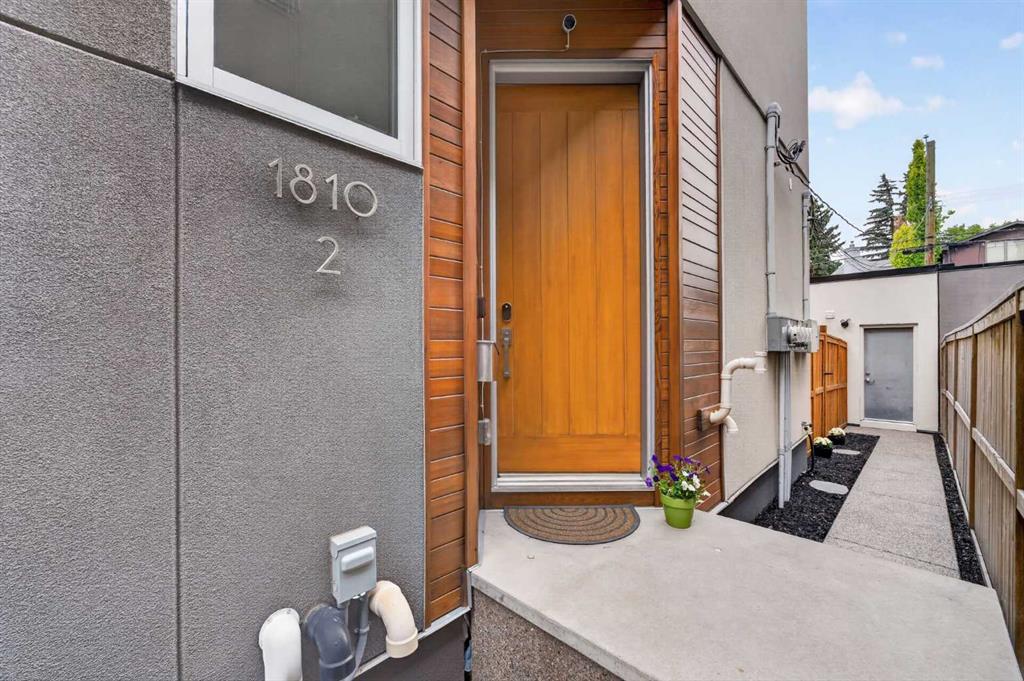 Fourth View of 2, 1810 Kensington Road NW, Hillhurst, Calgary, Alberta, T2N 3R3