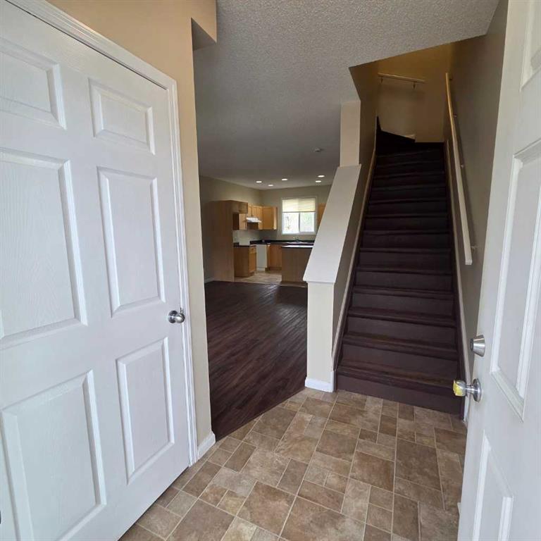 Fourth View of 4, 624 41 Street  , Edson, Edson, Alberta, T7E 1A4