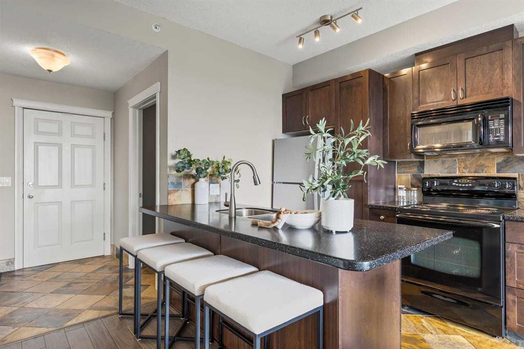 Fifth View of 513, 910 Centre Avenue NE, Bridgeland/Riverside, Calgary, Alberta, T2E 4P7