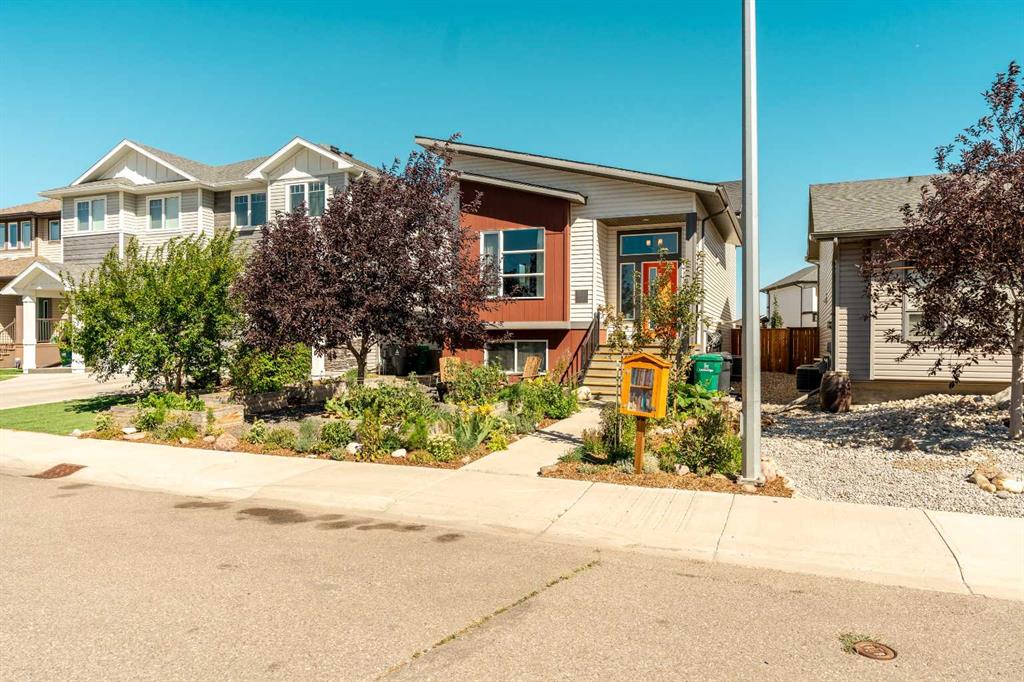Fourth View of 336 Crocus Terrace W, Country Meadows Estates, Lethbridge, Alberta, T1J 5J3