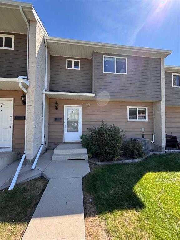 6, 65 Lafayette Boulevard W, A2340940, Alberta,