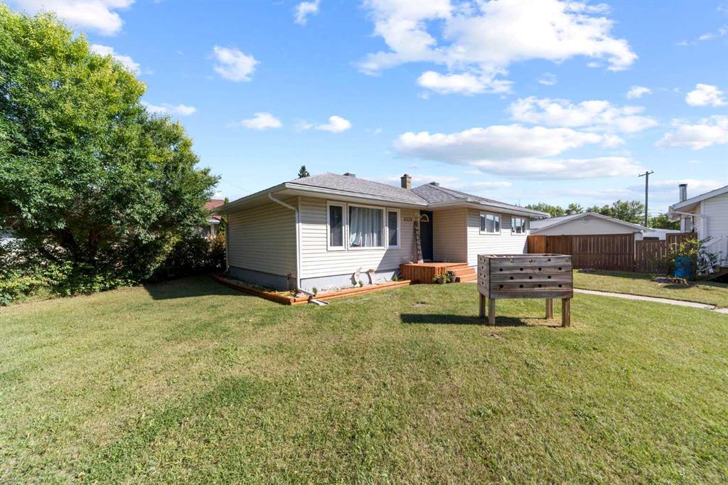 Third View of 5113 49 Avenue , Forestburg, Forestburg, Alberta, T0B 1N0
