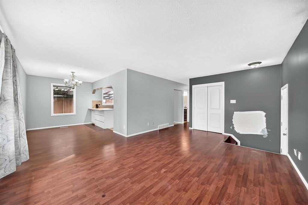 Fifth View of 5116 Forego Avenue , Forest Heights, Calgary, Alberta, T2A 2C6