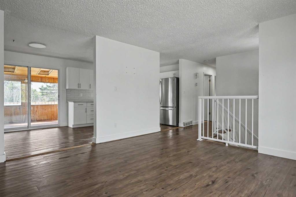 Third View of 7330 99A Street , South Patterson Place, Grande Prairie, Alberta, T8V 4Y4
