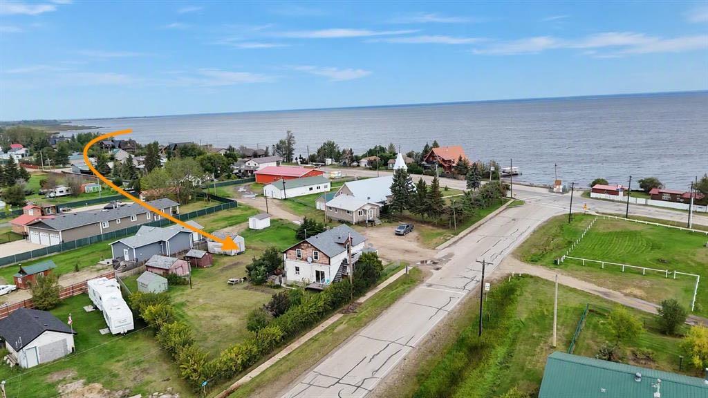 18, Lakeview Drive  , A2341039, Alberta,