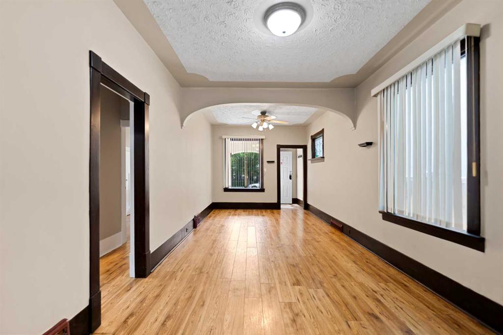 Fourth View of 616 17 Avenue NW, Mount Pleasant, Calgary, Alberta, T2M 0N5