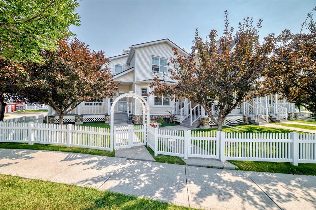 38 Country Village Landing NE, A2341083, Alberta,