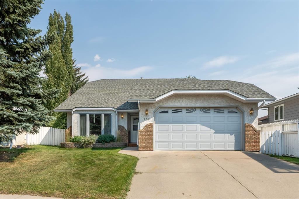 906 7 Street SE, A2341090, Alberta,