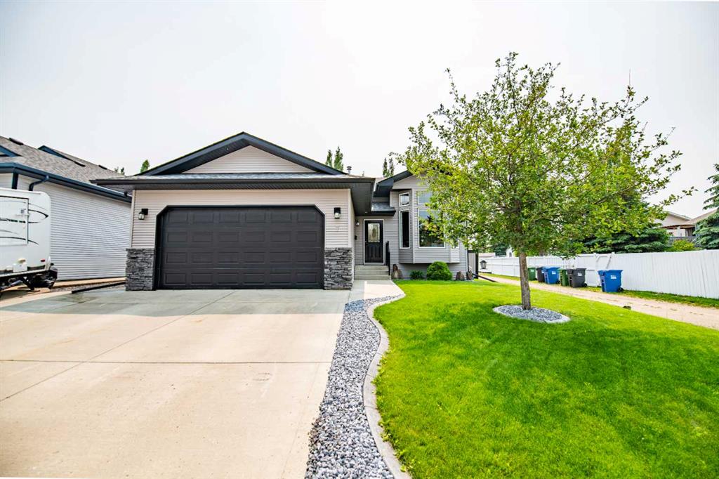 7 Ratcliffe Street , A2341101, Alberta,