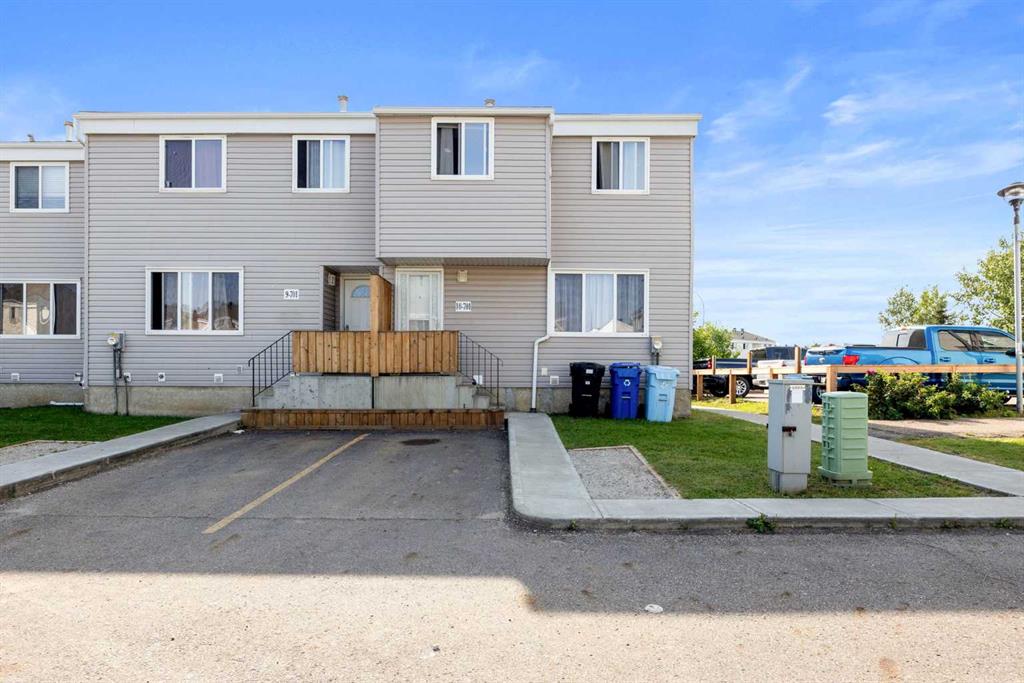 Second View of 10, 701 Beacon hill Drive , Beacon Hill, Fort McMurray, Alberta, T9H 3R4