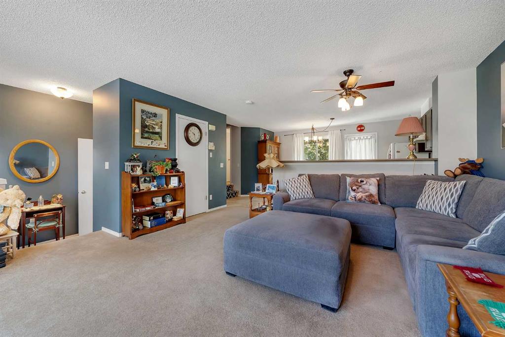 Fifth View of 254 Tuscany Springs Boulevard NW, Tuscany, Calgary, Alberta, T3L 2R6