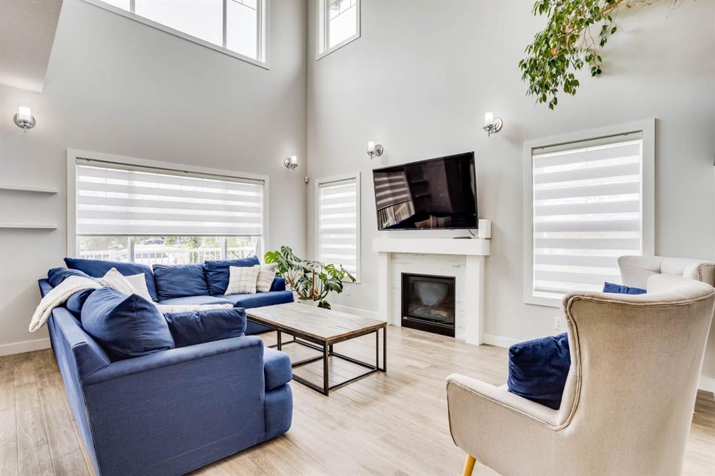 Fifth View of 452 Dixon Road , Parsons North, Fort McMurray, Alberta, T9K 2Y6