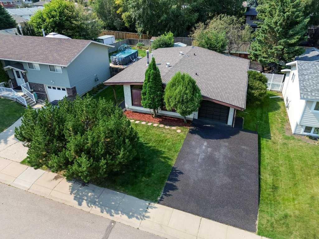 Third View of 18 Odell Green , Oriole Park, Red Deer, Alberta, T4N 1H7