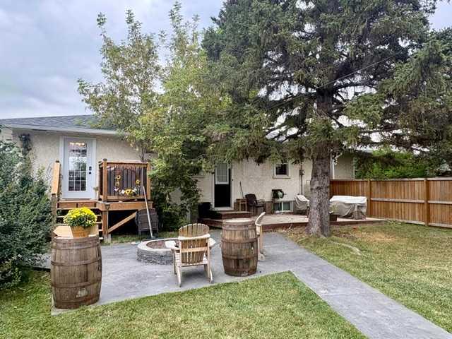 Fourth View of 5209 50 Street , NONE, Olds, Alberta, T4H1H2