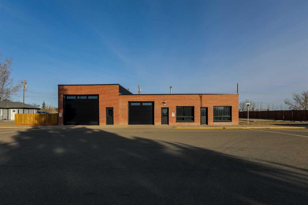 111 4 Avenue , A2341190, Alberta,