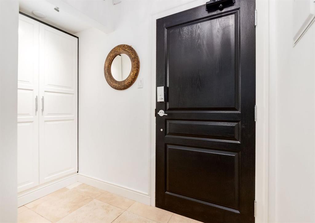 Third View of 8402, 400 Eau Claire Avenue SW, Eau Claire, Calgary, Alberta, T2P 4X2