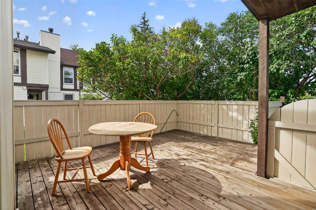 Fifth View of 33, 3200 60 Street NE, Pineridge, Calgary, Alberta, T1Y 4K8
