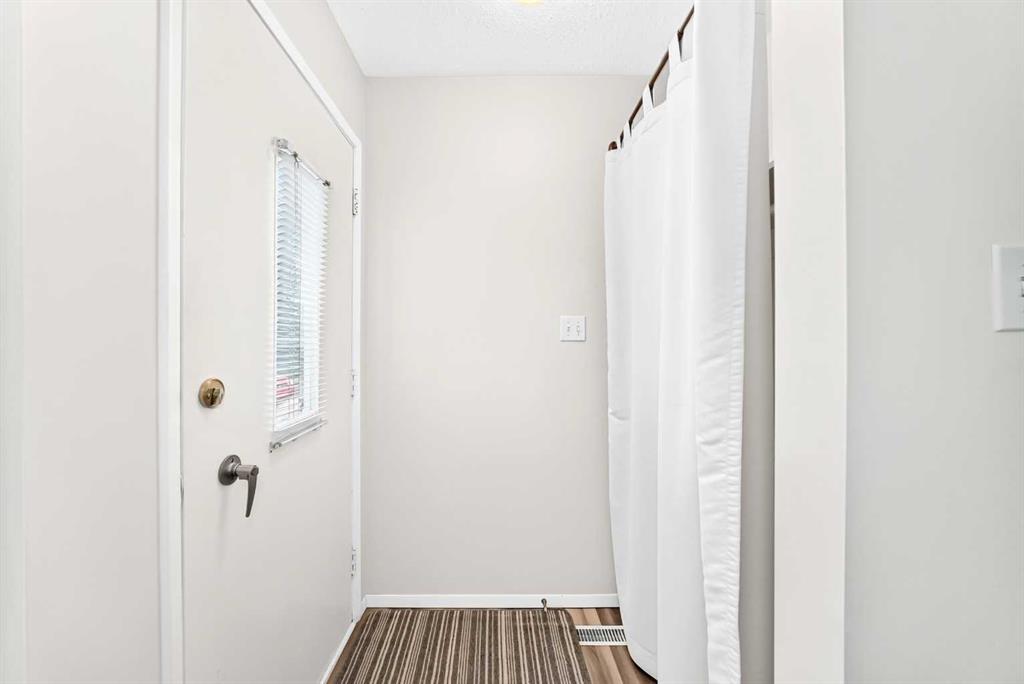 Fifth View of 755 Kingsmere Crescent SW, Kingsland, Calgary, Alberta, t2V 2H9