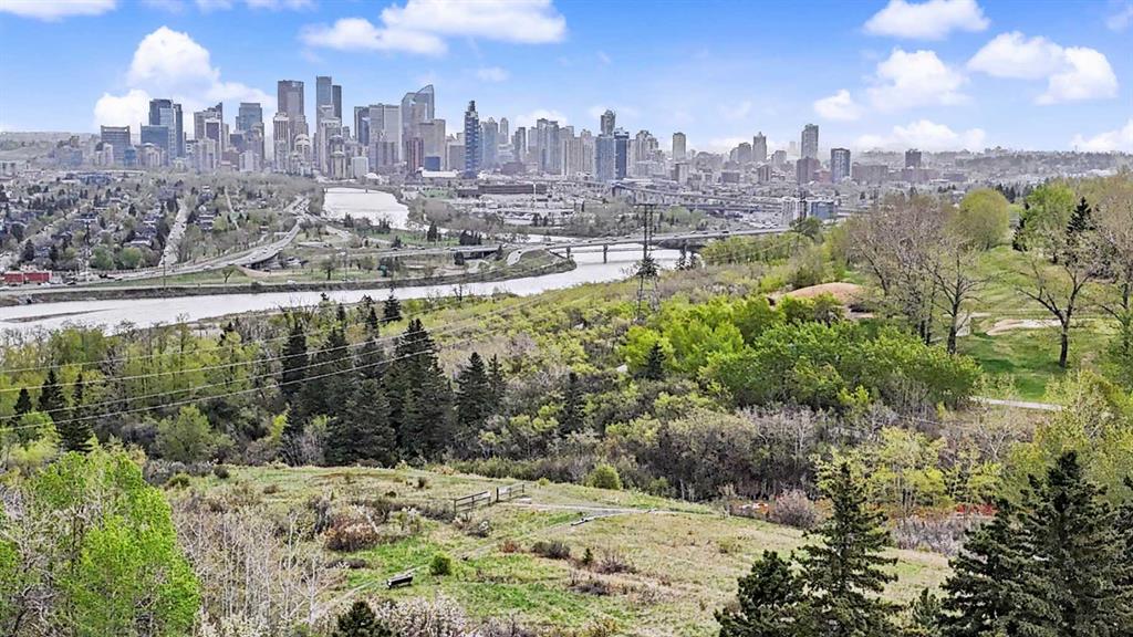 Third View of 301, 508 Cedar Crescent SW, Spruce Cliff, Calgary, Alberta, T3C 2Y8