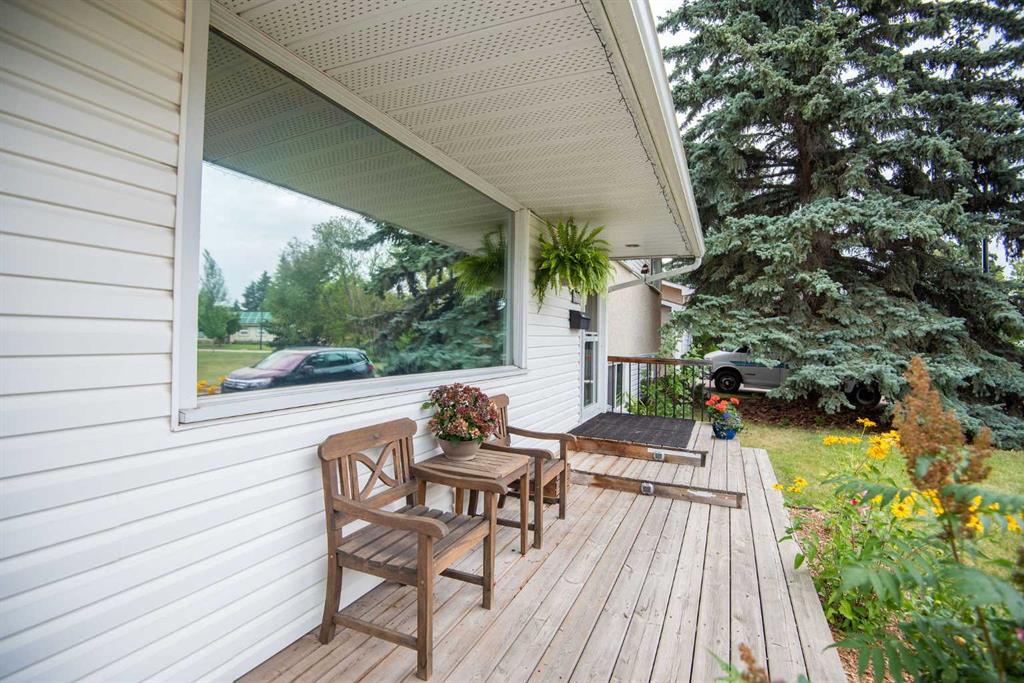 Fourth View of 7 Martin Close , Morrisroe, Red Deer, Alberta, T4N 0G9