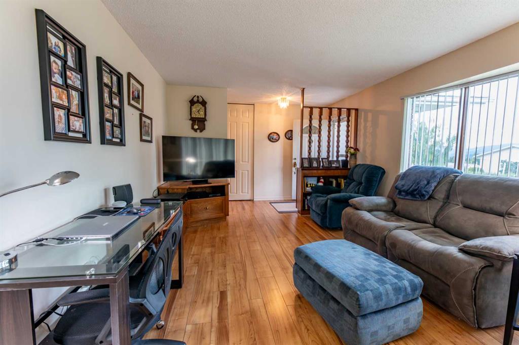Fifth View of 121 Talbot Drive , Hillcrest, Hinton, Alberta, T7V 1M1