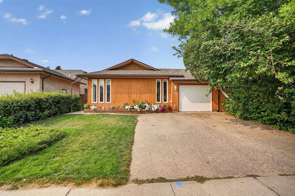 Third View of 47 Wildwood Crescent W, Ridgewood, Lethbridge, Alberta, T1K 6C8
