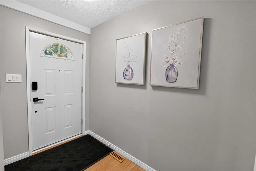 Fourth View of 10046 79 Avenue , Southview, Grande Prairie, Alberta, T8V4E8