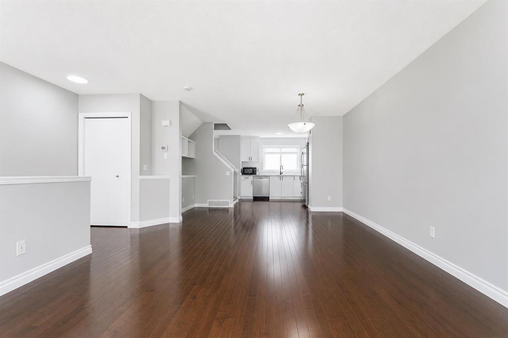 Fifth View of 45 Tuscany springs Gardens NW, Tuscany, Calgary, Alberta, T3L 2R3