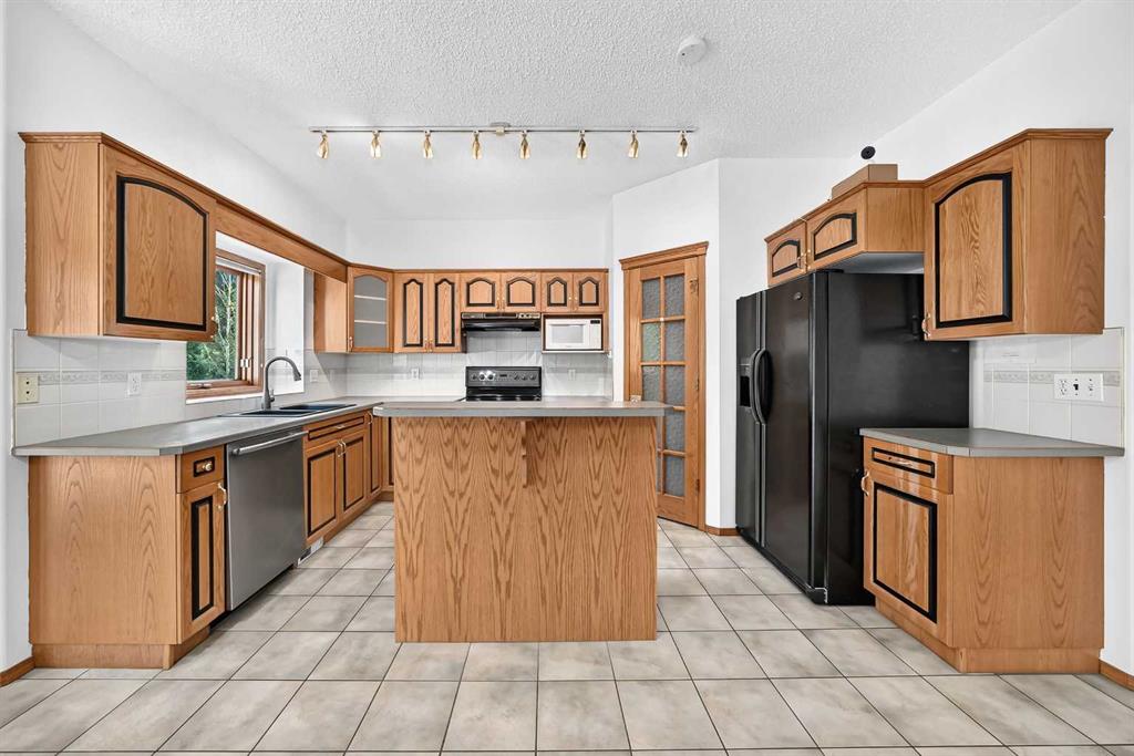 Fifth View of 117 Evergreen Place SW, Evergreen, Calgary, Alberta, T2Y 3K7