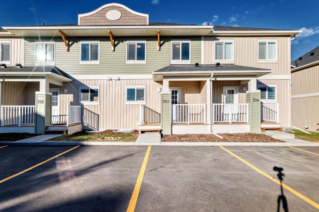 Fifth View of 1002 Clover Road , NONE, Carstairs, Alberta, T0M0N0