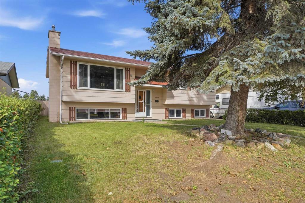 Third View of 3214 57 Avenue , West Park, Red Deer, Alberta, T4N 5V5