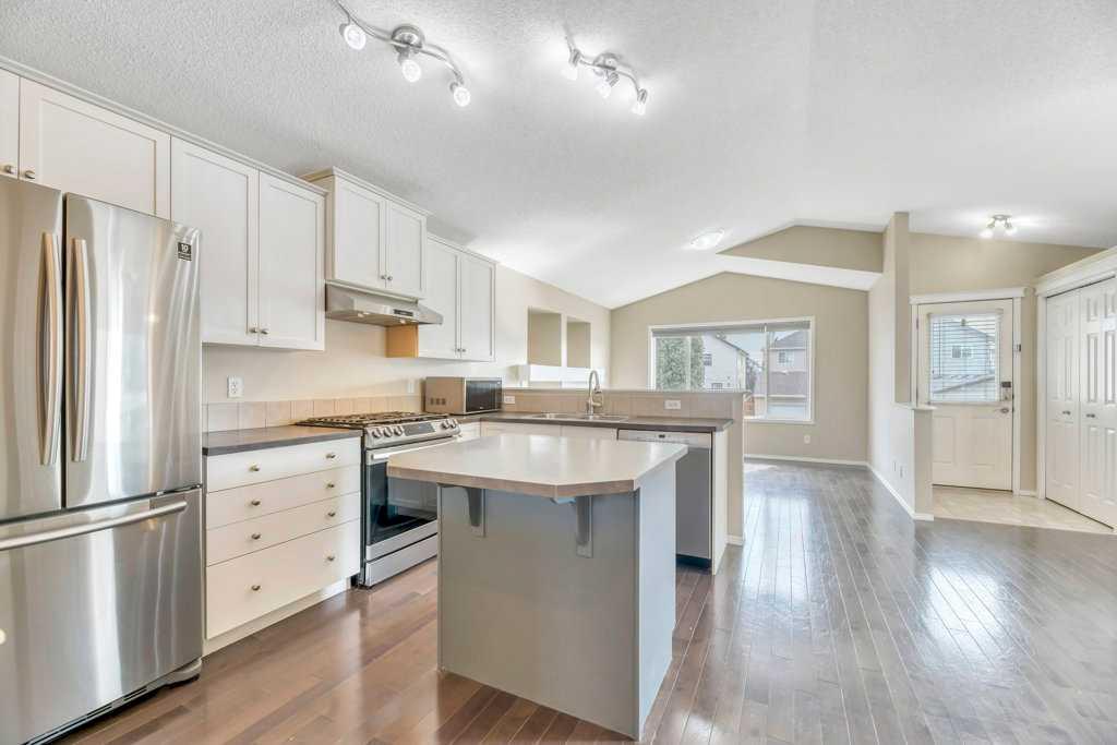 Third View of 677 Evermeadow Road SW, Evergreen, Calgary, Alberta, T2Y 4W7