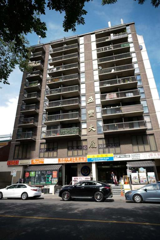 Fifth View of 808, 108 3 Avenue SW, Chinatown, Calgary, Alberta, T2P 0E7