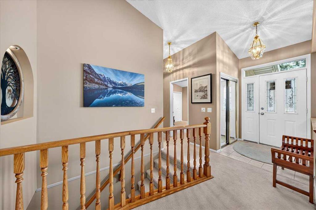 Fourth View of 95 Sunlake Close SE, Sundance, Calgary, Alberta, T2X3H2