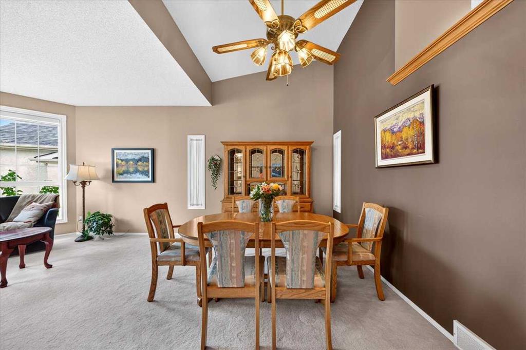 Fifth View of 95 Sunlake Close SE, Sundance, Calgary, Alberta, T2X3H2