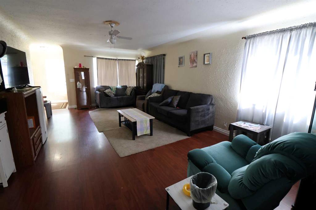 Fifth View of 5004 52 st  , NONE, Taber, Alberta, T1G 1N2